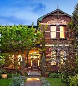 Rose Porteous tries to sell Toorak home for $4.5M